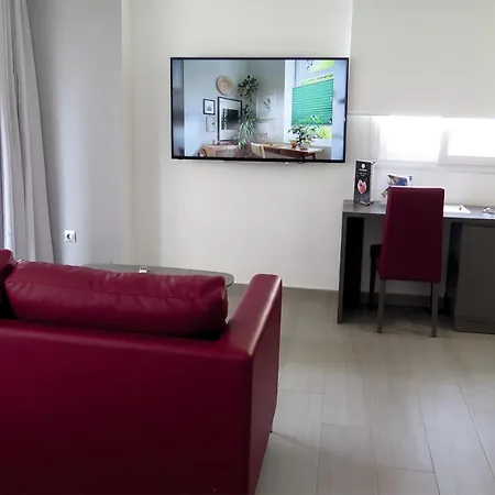 Alamos 4* بينايدورم