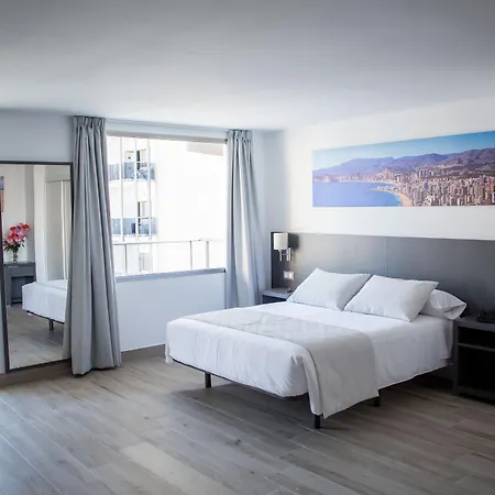 Alamos 4* بينايدورم