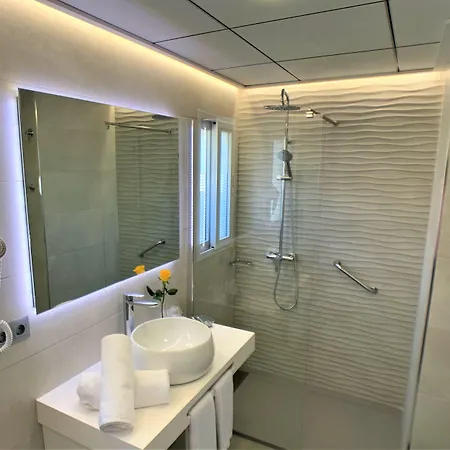 Alamos ホテル ベニドルム