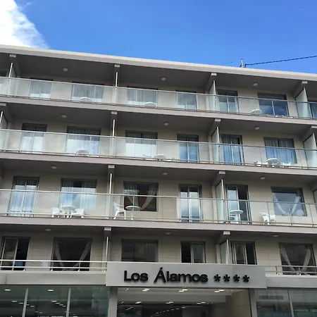 Alamos 4* بينايدورم