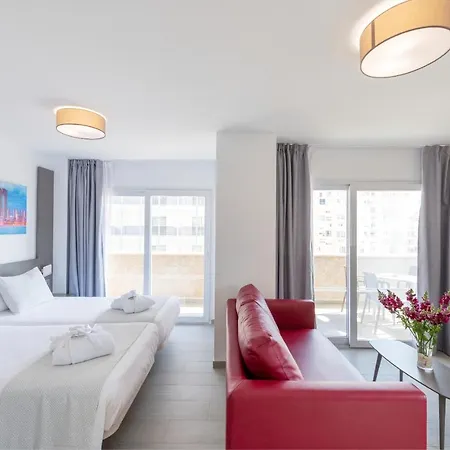 Alamos בנידורם