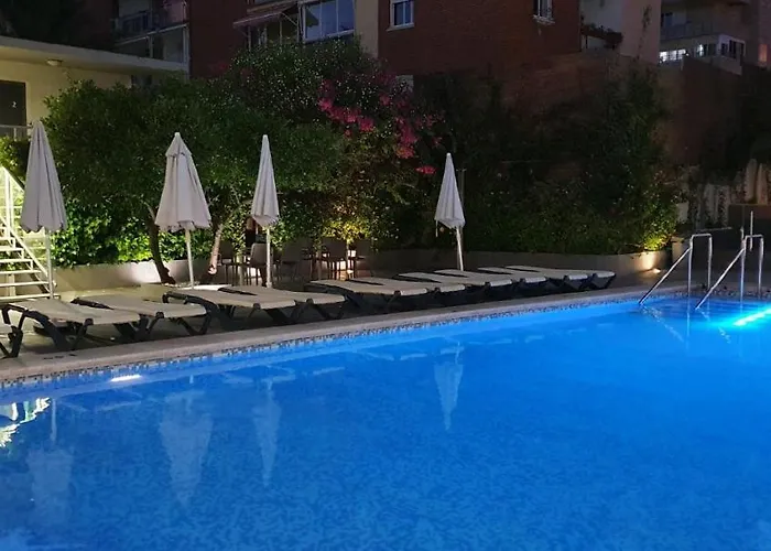 Alamos فندق