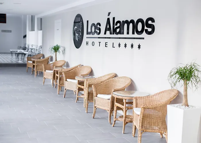 Hotell Alamos 4*